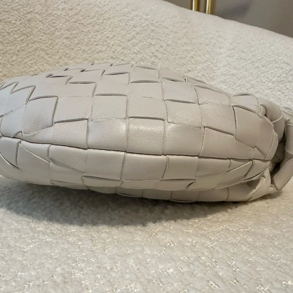 Bottega Veneta Chalk White Woven Bag - Picture 7 of 14